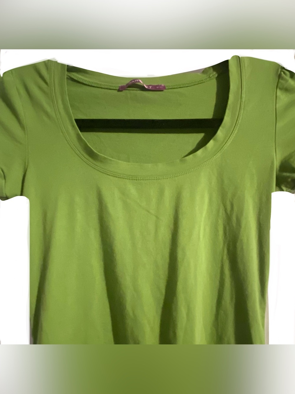 Smart Set Scoop Neck Short Sleeve Top in Lime Green